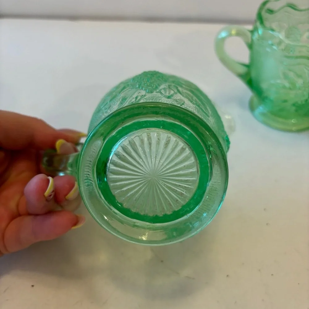 Vintage Green Westmoreland Grape Pattern Uranium Glass Creamer/ Sugar set